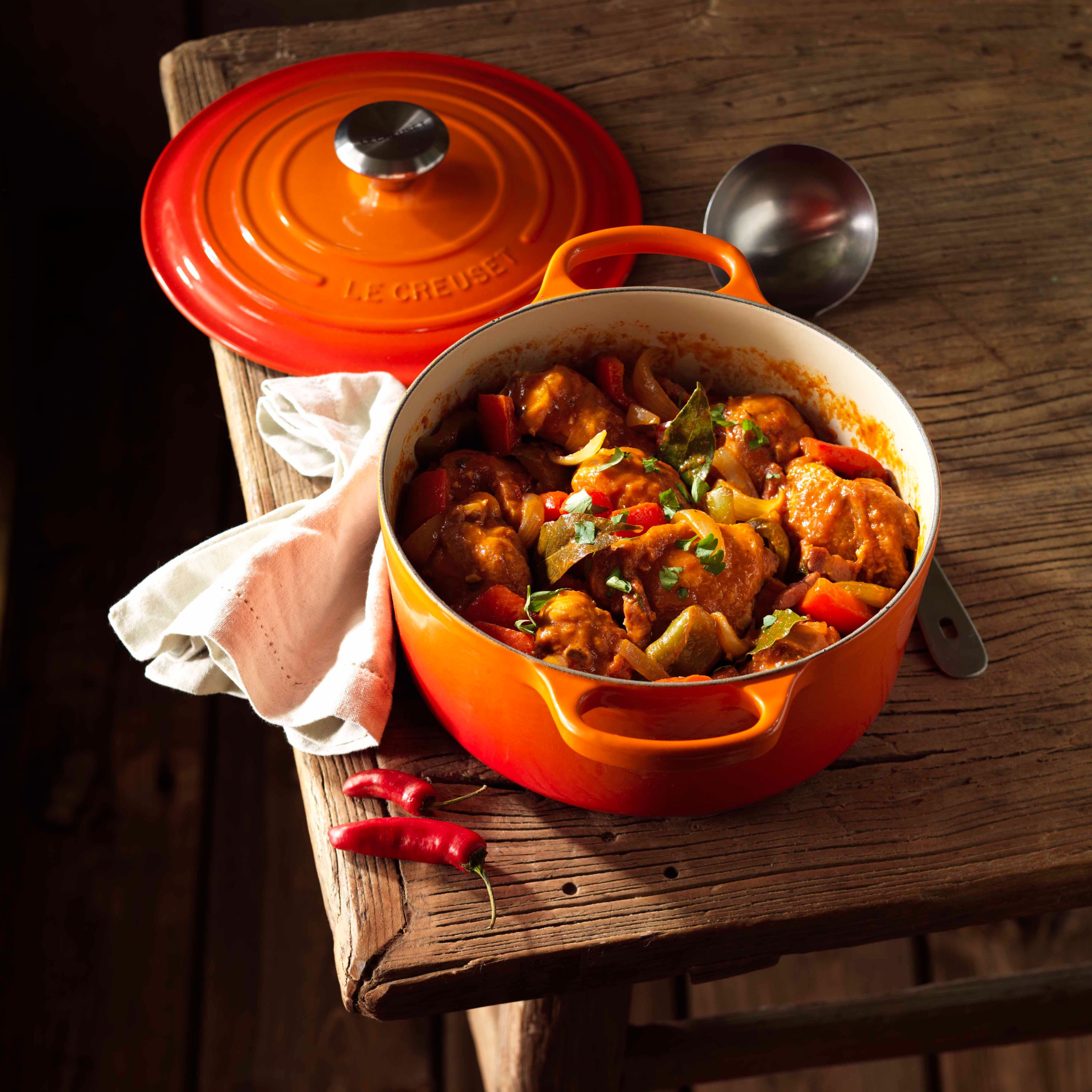 Le Creuset-Le Creuset Signature Cast Iron Round Casserole 20cm Volcanic